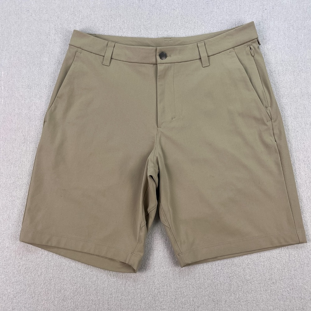 Lululemon Commission Shorts Classic Mens 32 Khaki Tan 9" Inseam Flat Front Chino